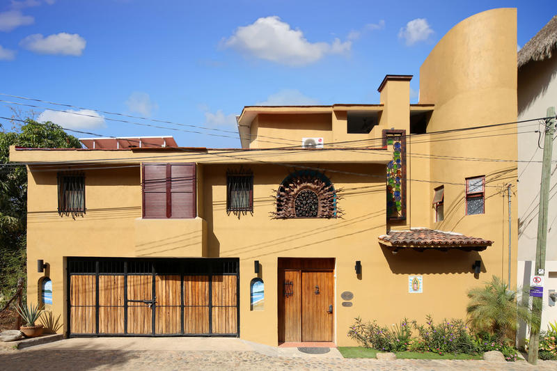 Casa Compadres