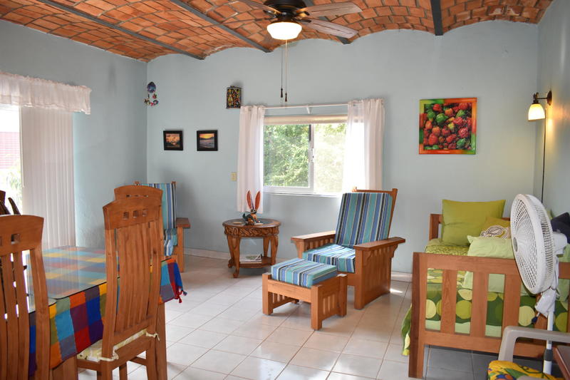 Condo 8