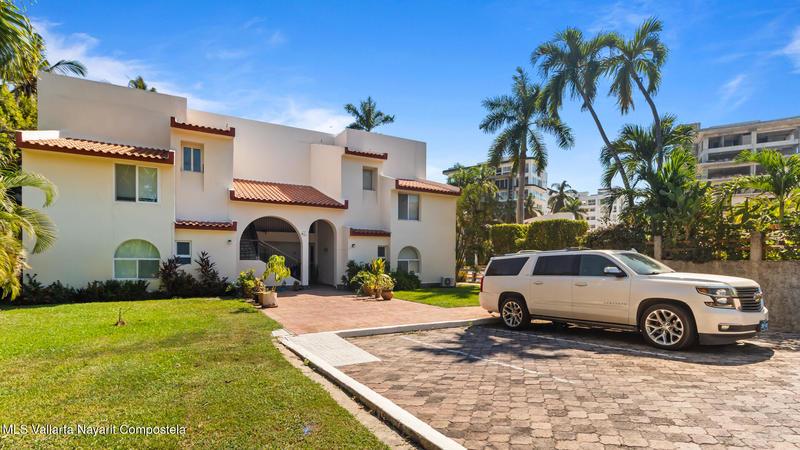 Condo Bugambilias 1 Y 1Y