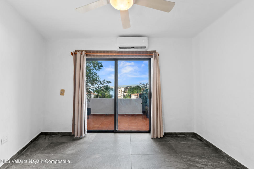 20251210205430013175000000 o