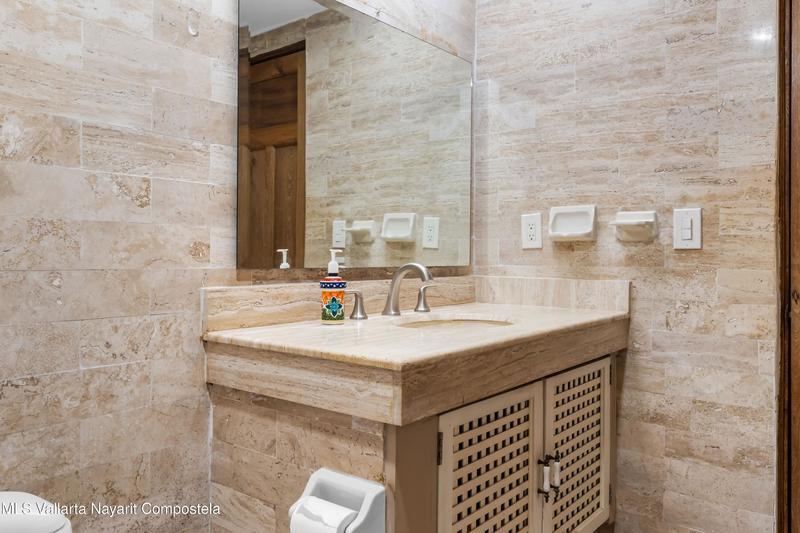 20251218221010568351000000 o