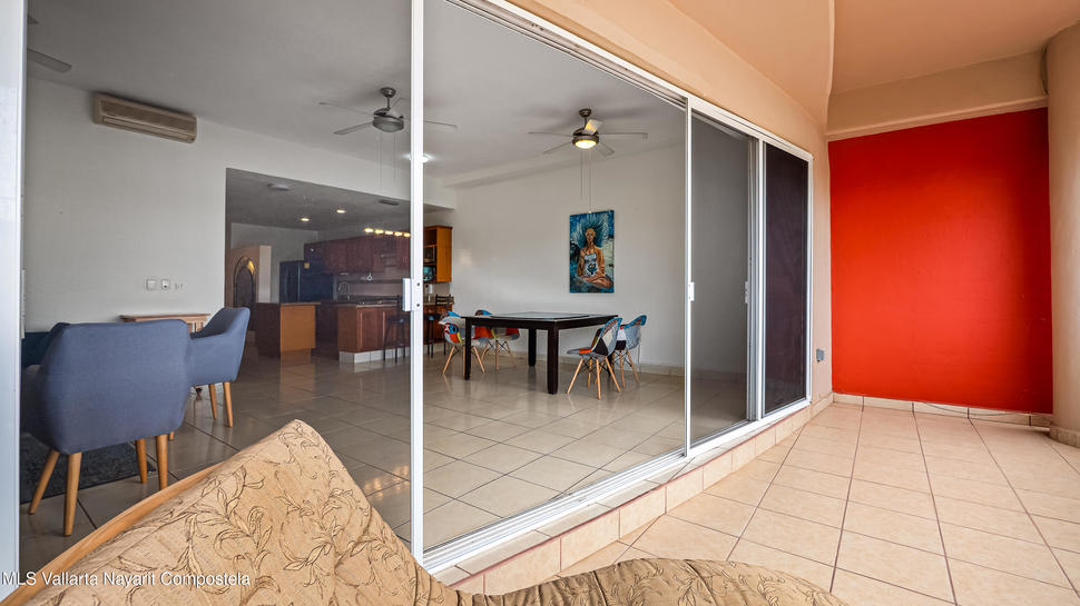 20251204230334360207000000 o