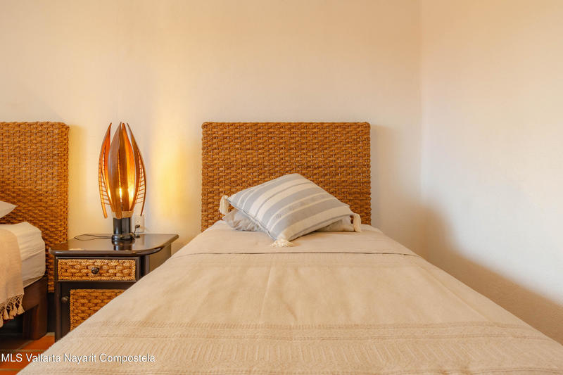 20251009181100967272000000 o