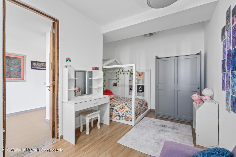 20251002143954385692000000 o