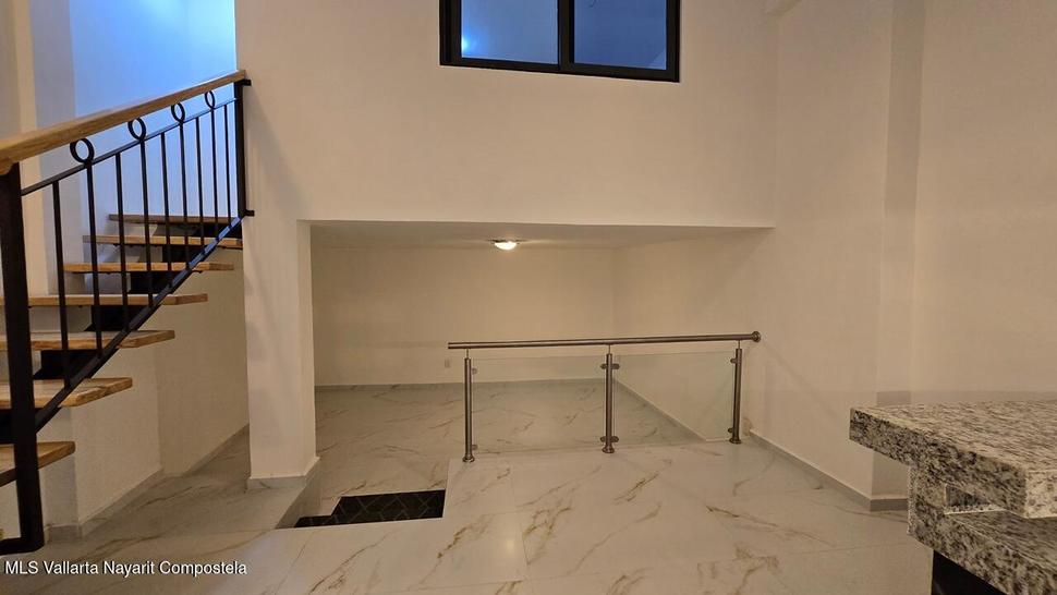 20251211223647800444000000 o