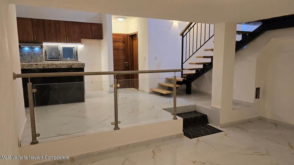 20251211223651814505000000 o