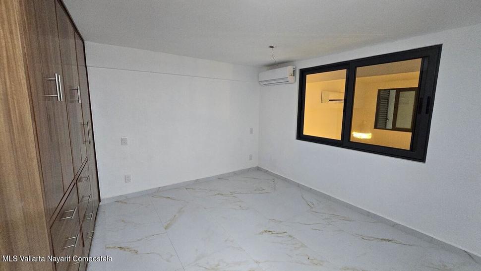 20251211223658167660000000 o