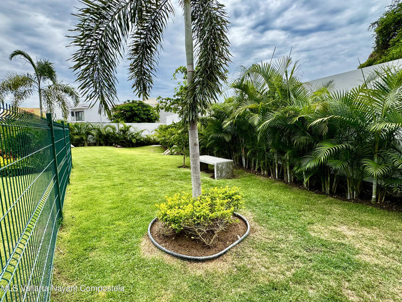 20250812225711598456000000 o