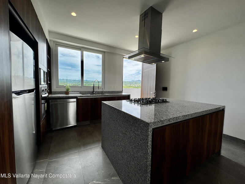 20250812225735108306000000 o