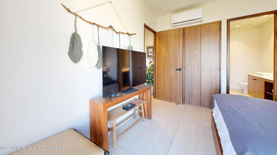 20251222230321197758000000 o