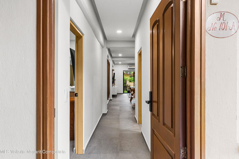 20251008231945933661000000 o