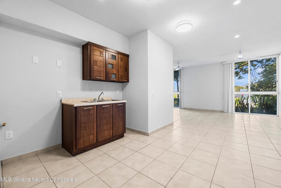 20251222180845305002000000 o