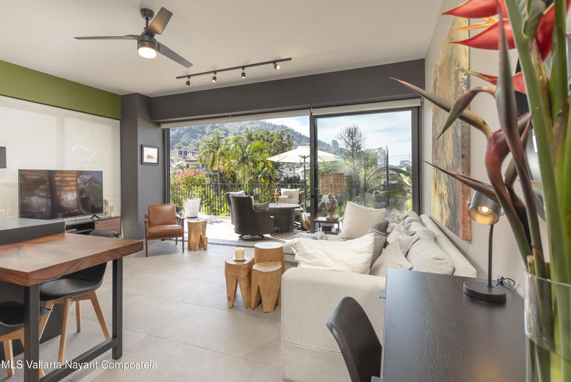 20251217221009586297000000 o