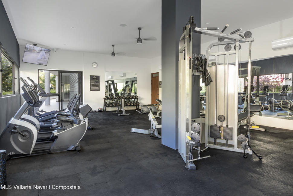 20251217221413327323000000 o