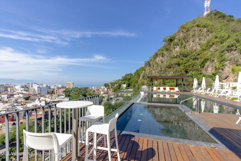 20251217221725824197000000 o