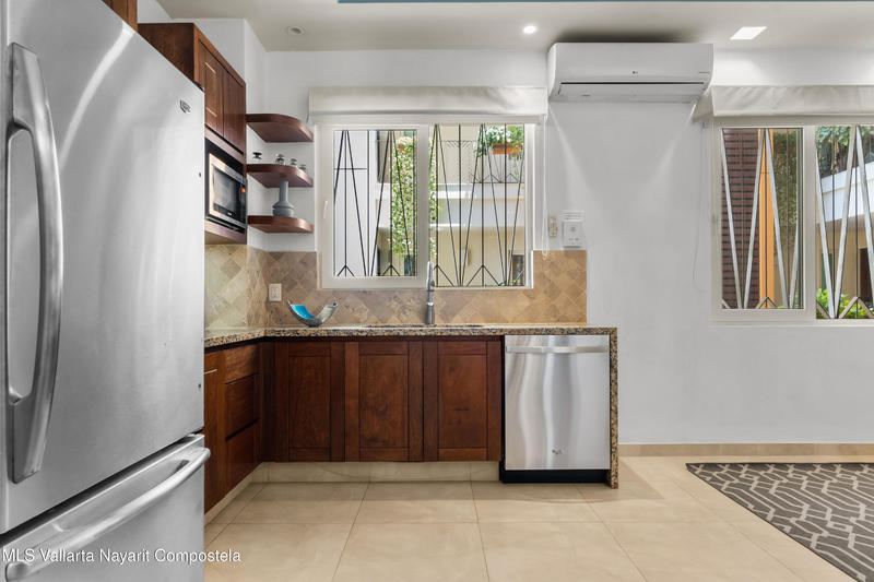 20250901185046733564000000 o