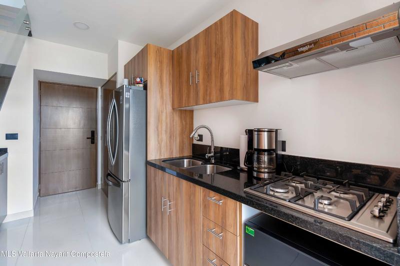 20250816203811253494000000 o