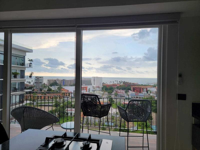 Condo Zoho Tower 2 1102