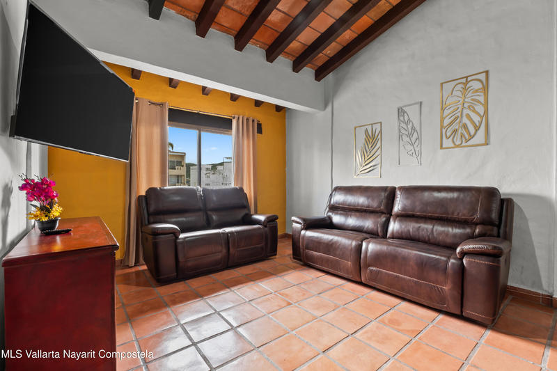 20251014210019279308000000 o