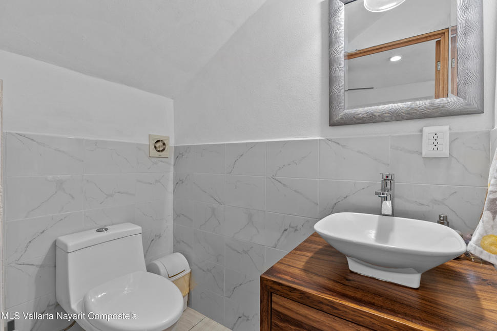 20251221180854003732000000 o