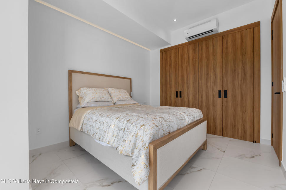 20251220235504836631000000 o