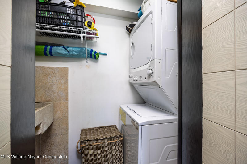 20250921205418204591000000 o