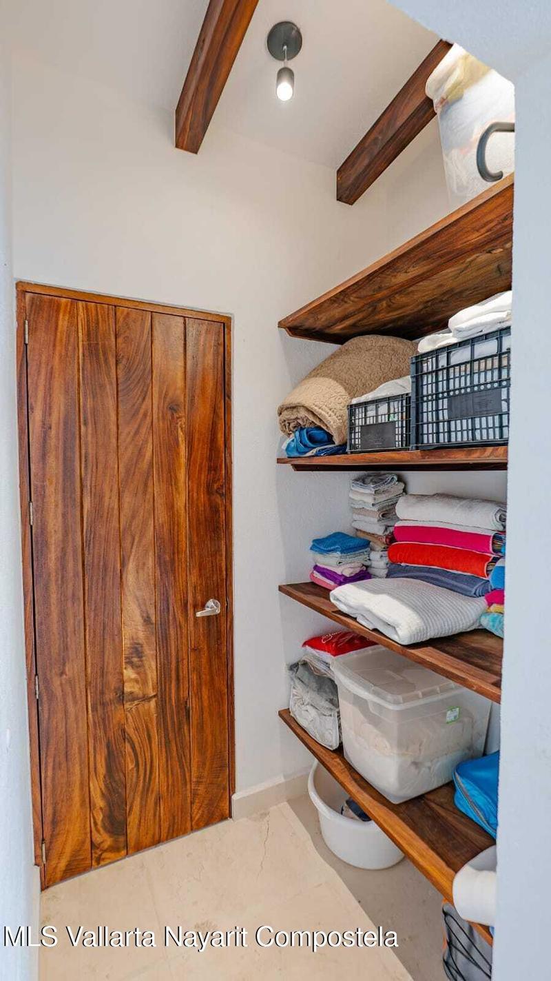 20251202042839032788000000 o