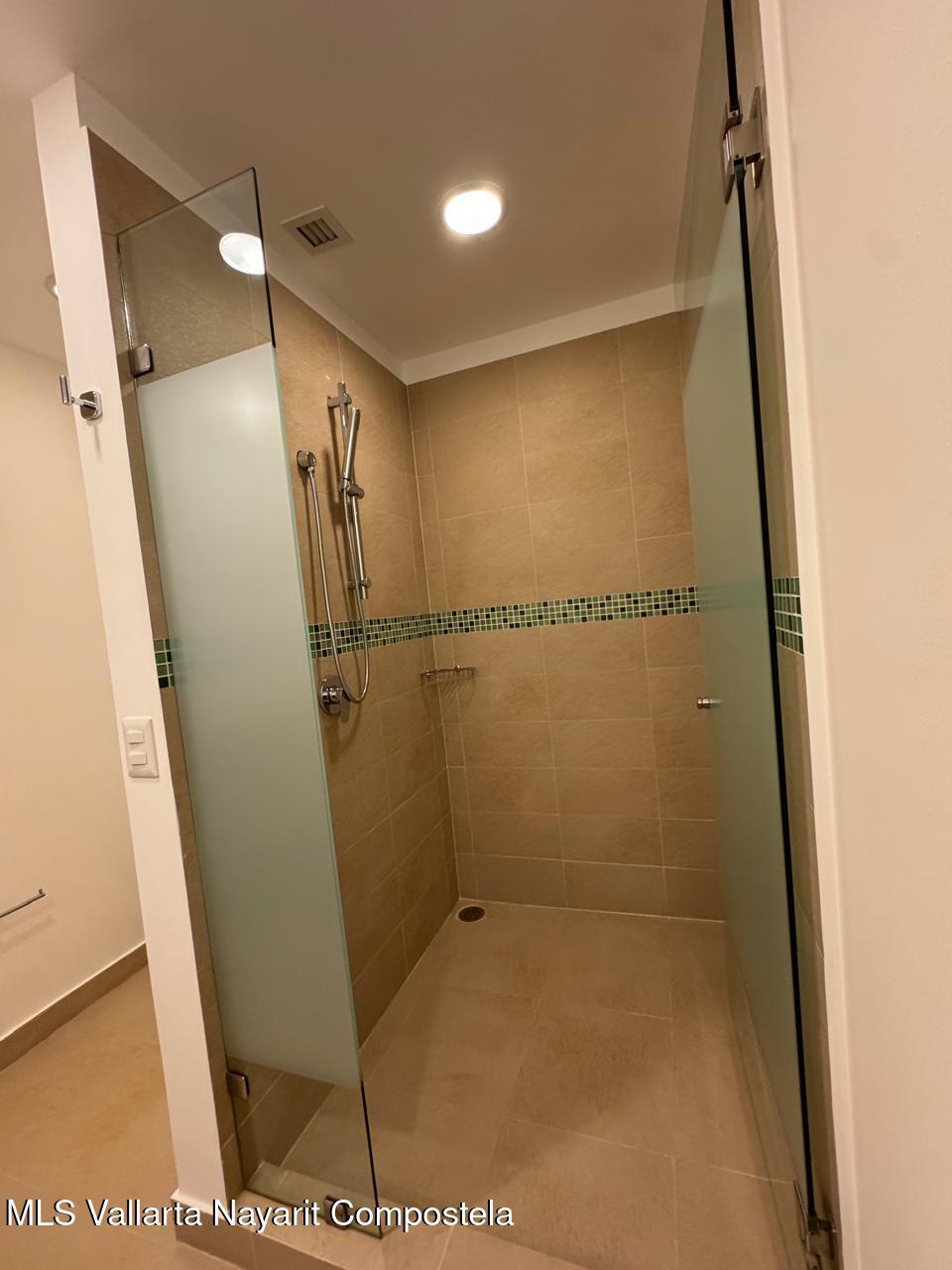 20251208232908237283000000 o