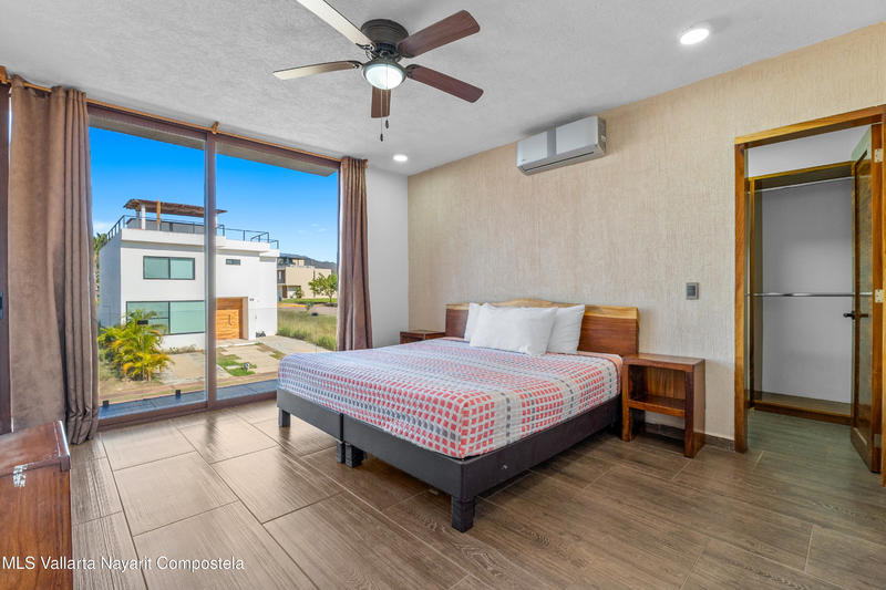 20251226215605547370000000 o