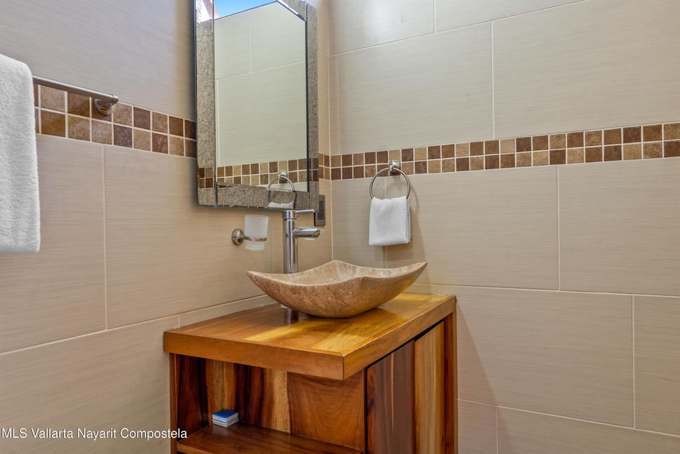 20251226215656865415000000 o