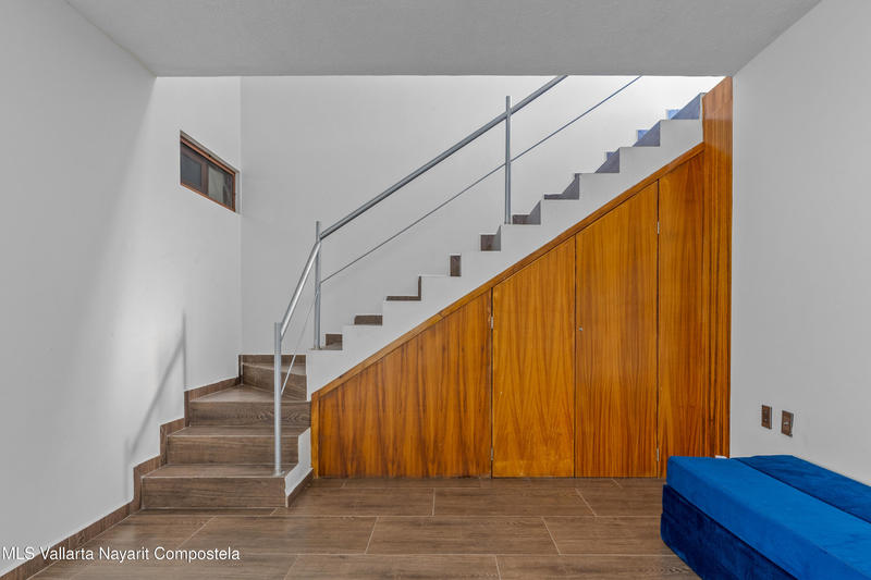 20251226215720106924000000 o