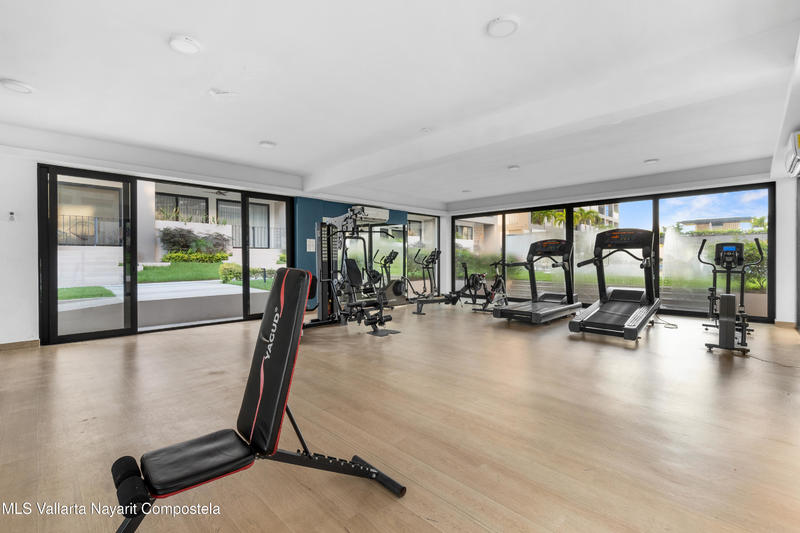 20251114003333138379000000 o