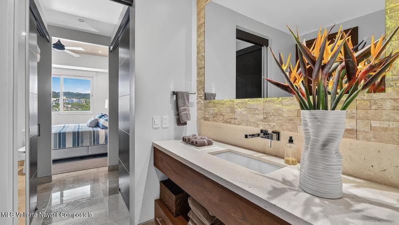 20251021001008968056000000 o