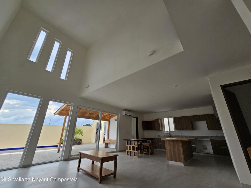 20251209192909171183000000 o