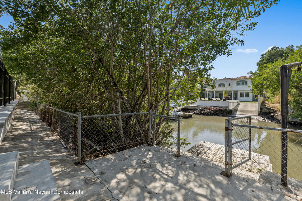 20260206233652390117000000 o