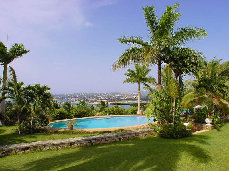 Drambuie Estate Villa Rental