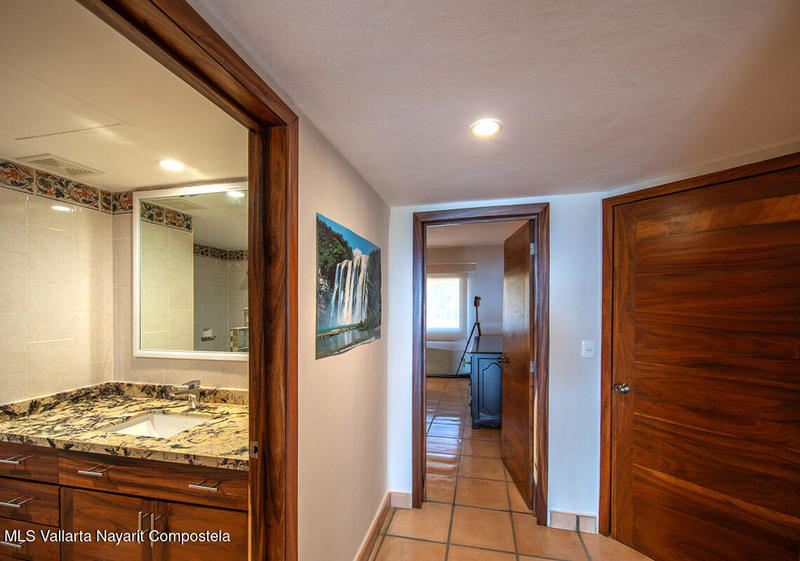 20251223004515251320000000 o