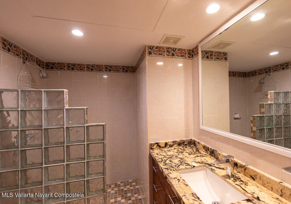 20251223004519083466000000 o