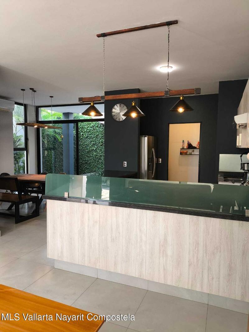 20251011183611027549000000 o