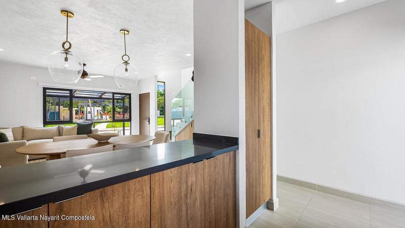 20251111190534336258000000 o