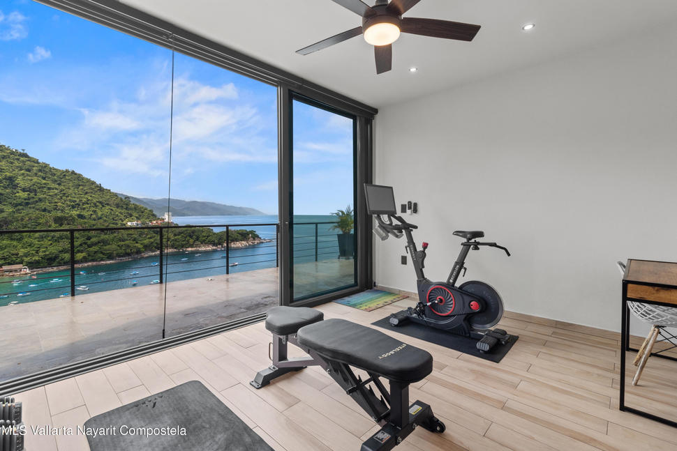 20250814210000331566000000 o