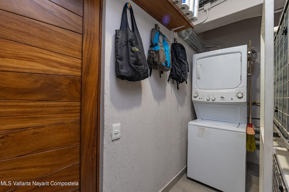 20250822221123332723000000 o