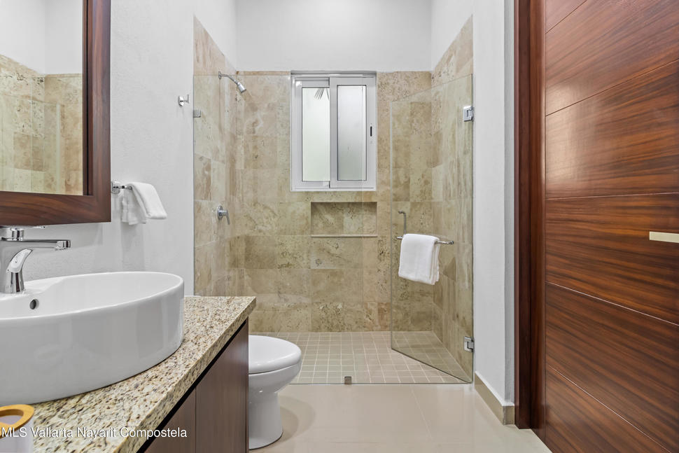 20251028202049123414000000 o