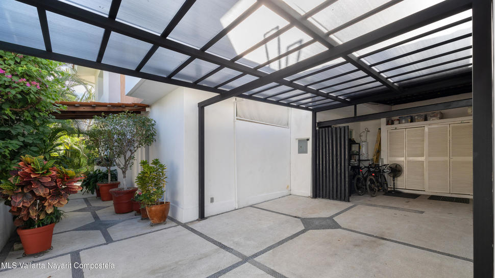 20260204220124520067000000 o