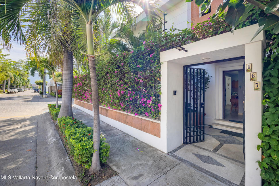 20260204220132964737000000 o