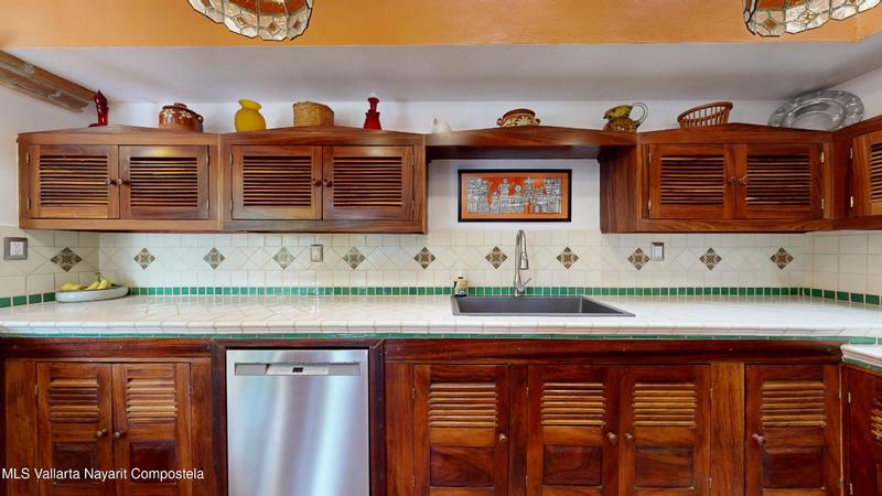 20251007201908760201000000 o