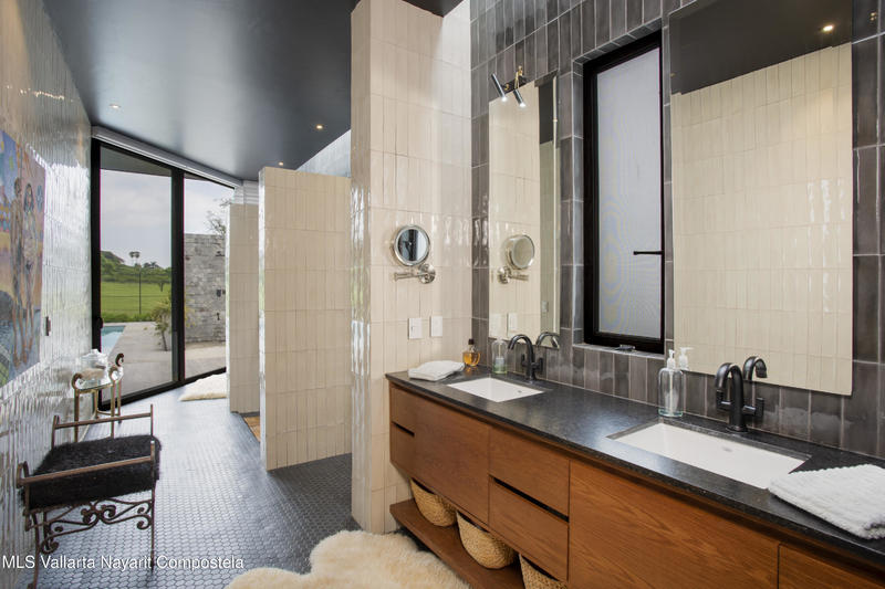 20251119184055233242000000 o