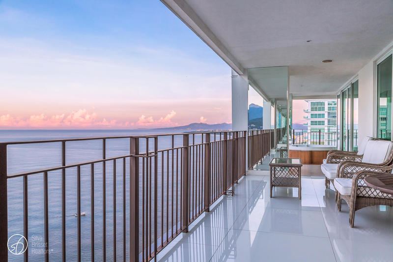 Grand Venetian 2301