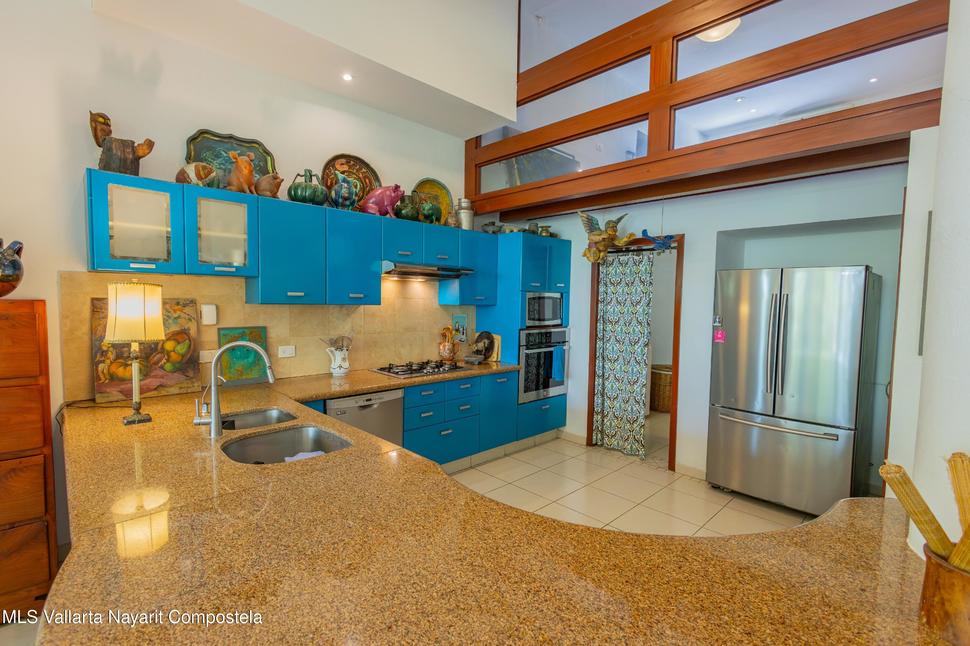 20251110205753915321000000 o