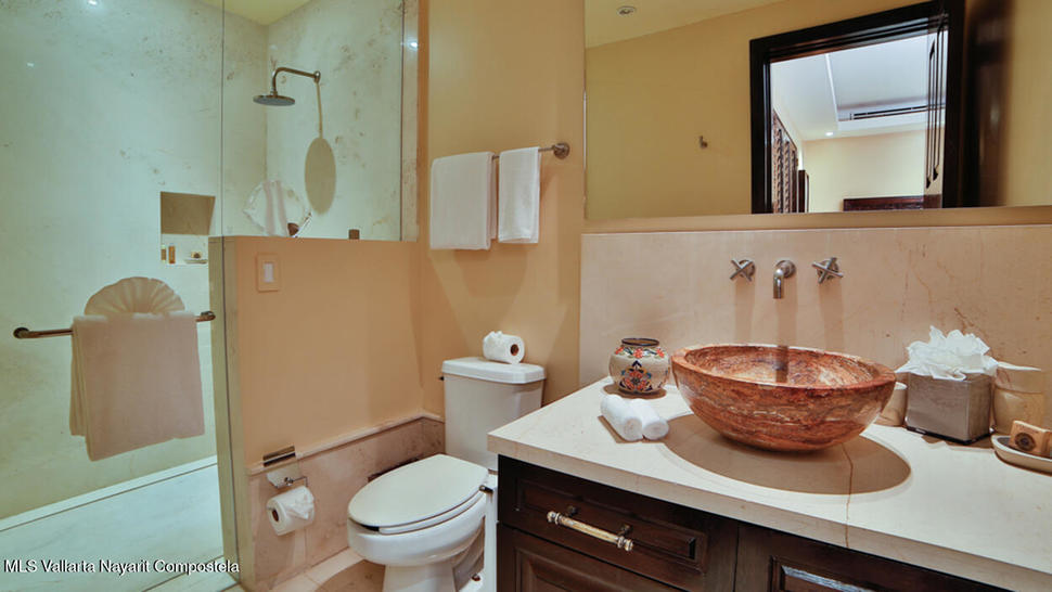 20251017232923492973000000 o